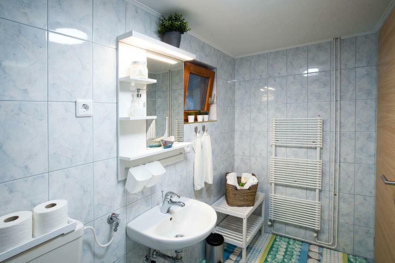 Apartma Liza Appartement Tržič Buitenkant foto